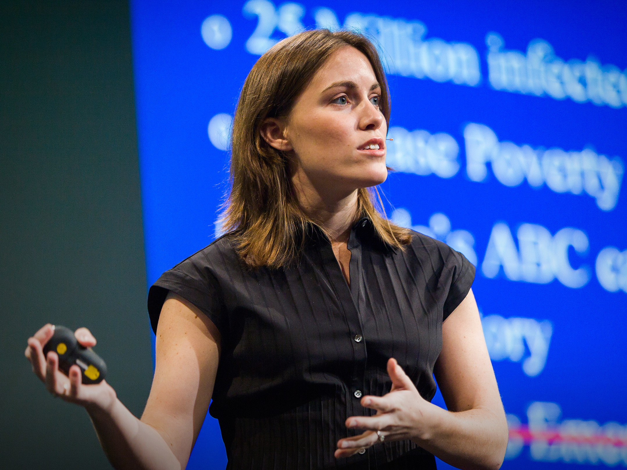 Emily Oster: Why wasn't the US tracking the spread of COVID-19 in schools?  : NPR